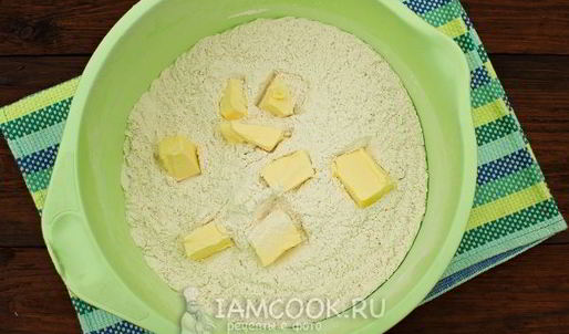 пирожки с яблочным повидлом