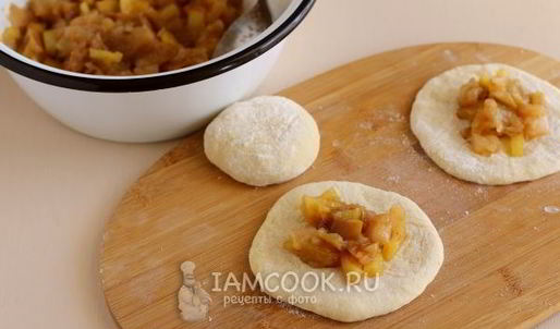 пирожки с яблоками в духовке