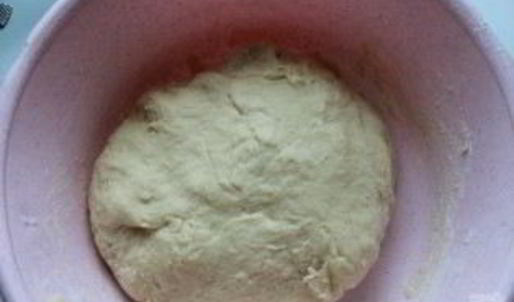 пирожки со сливой из дрожжевого теста