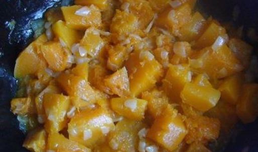 постные жареные пирожки с тыквой и каперсами