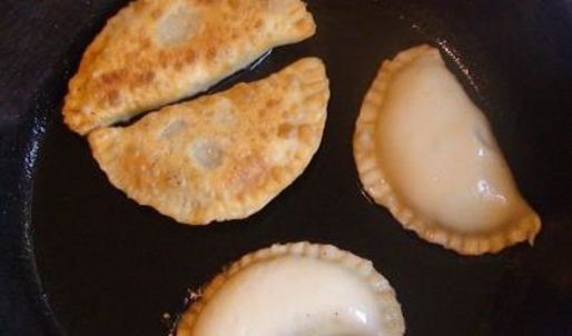 постные жареные пирожки с тыквой и каперсами