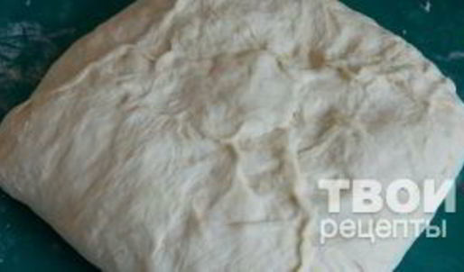 слоеные пирожки с мясом