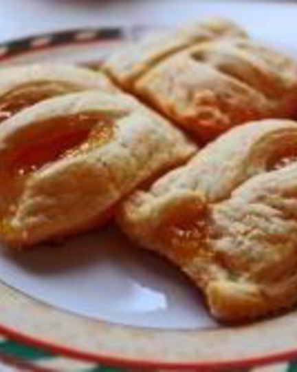 Рецепт слоеных пирожков с вареньем в духовке