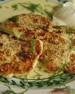 Жареные пирожки из картофеля и творога