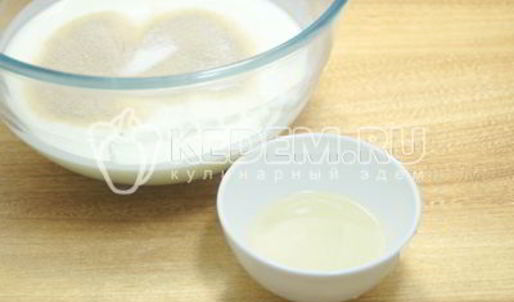 жареные пирожки с клюквой