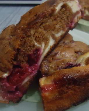 Брауни с творогом и вишней