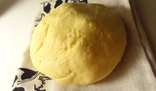 клюквенные пирожные с меренгой