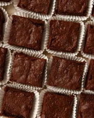 Кофейно-шоколадные пирожные с грецкими орехами