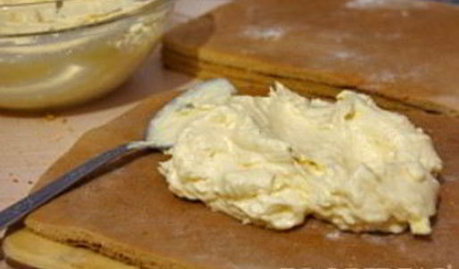 медовые пирожные