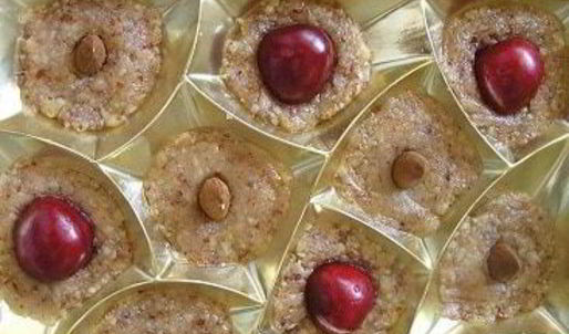 миндальные пирожные