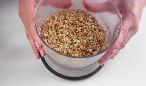 пирожное белочка с орехами и сгущенкой