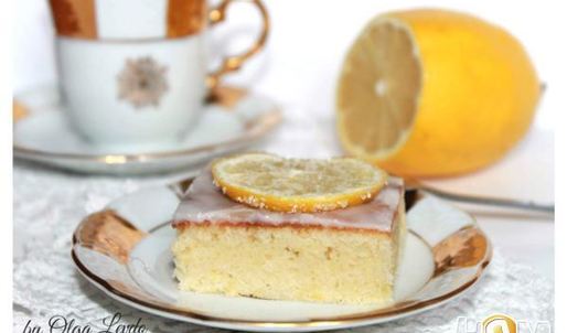 пирожное с лимоном и белым шоколадом