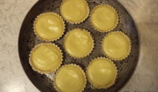 пирожные с заварным кремом