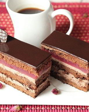 Шоколадно-малиновые пирожные