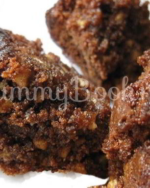 Шоколадные брауни на манке с миндалем