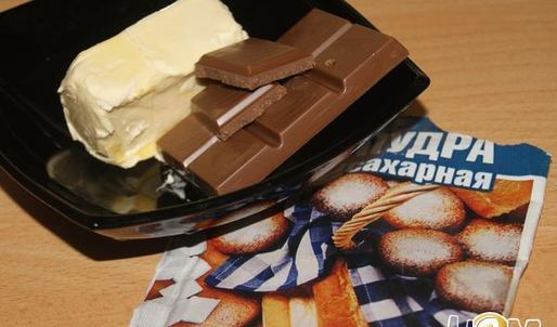 шоколадные пирожные с кремом