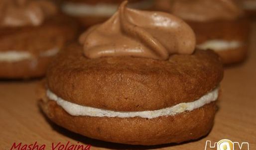 шоколадные пирожные с кремом