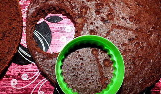 шоколадные пирожные со сливочно-ванильным кремом