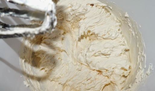 шоколадные пирожные со сливочно-ванильным кремом