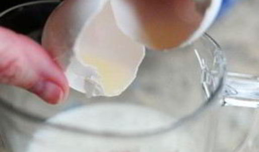 сладкое пирожное с корицей