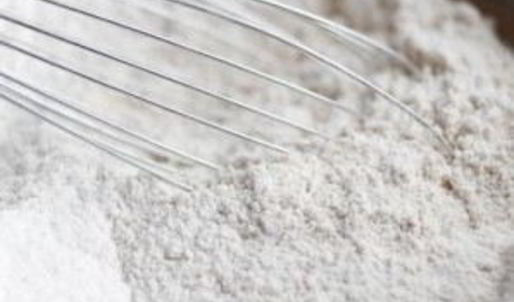 сладкое пирожное с корицей