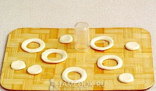 слоеные пирожные башенки с шоколадным кремом