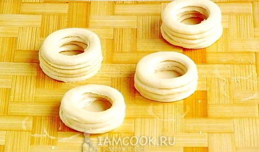 слоеные пирожные башенки с шоколадным кремом