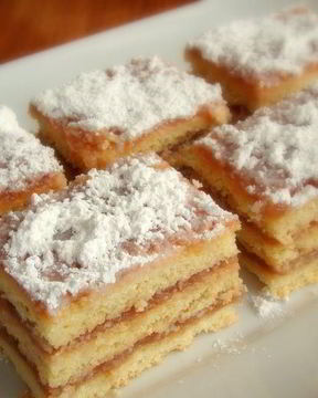 Яблочные пирожные