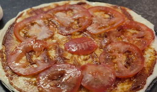 домашняя пицца с креветками и сыром