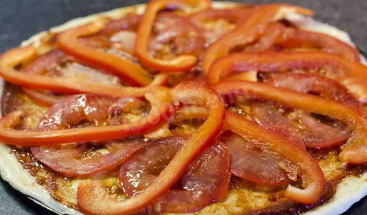 домашняя пицца с креветками и сыром