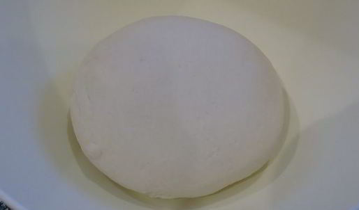 дрожжевая пицца с помидорами