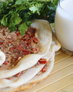 Лахмаджун с фасолью