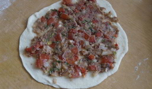 лахмаджун с фасолью