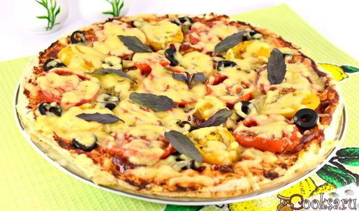 пицца из лаваша с сыровяленой колбасой