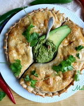 Пицца кальцоне по-мексикански