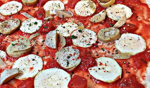 пицца маргарита с артишоком и кабачком