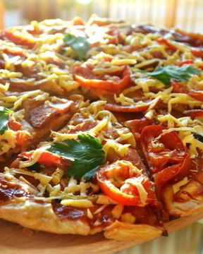 Пицца на слоеном бездрожжевом тесте