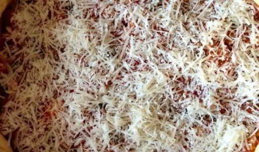 пицца по-чикагски в глубокой форме