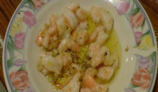 пицца с грибами и креветками