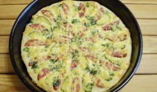 пицца с солеными огурцами