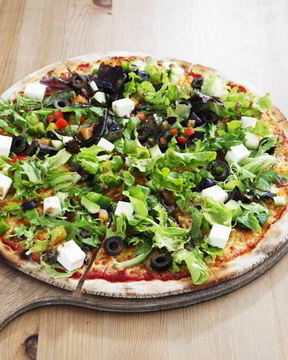 Пицца с ветчиной