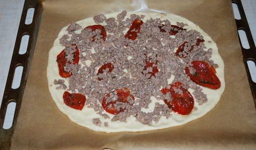 пицца с вялеными помидорами