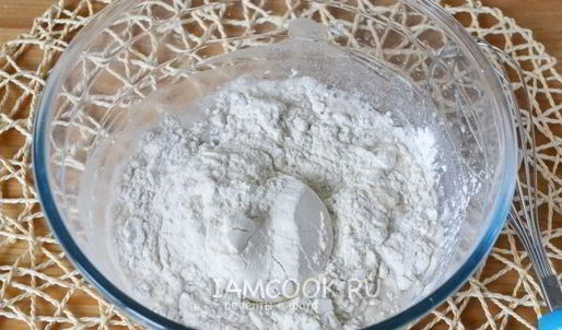 пицца-сердце с ветчиной и сыром