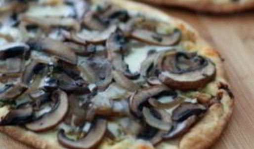 постная пицца с грибами