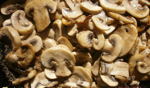 постная пицца с картофелем и грибами