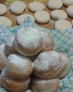 Пончики из сдобного теста