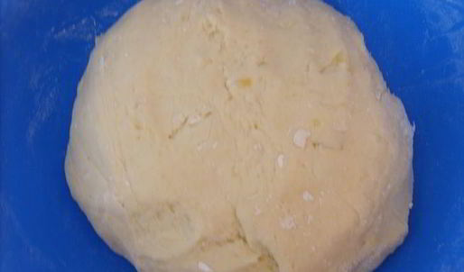 пончики картофельные со смородиновым соусом