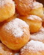 Пышные пончики с яблоком