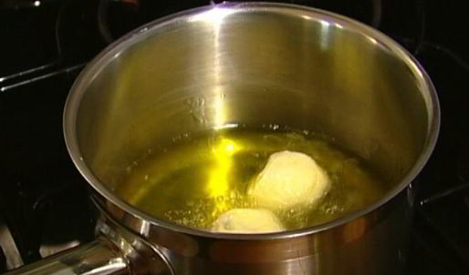 творожные пончики с изюмом