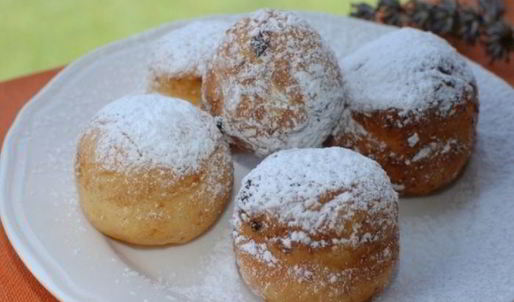 творожные пончики с изюмом